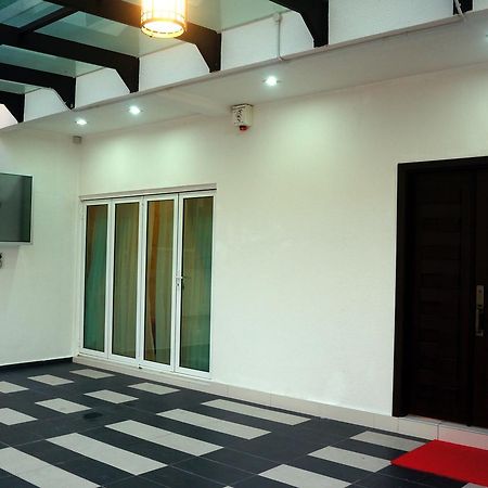 Gurney Luxe Inn George Town Buitenkant foto