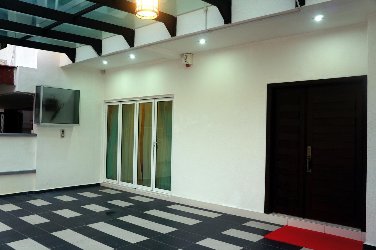 Gurney Luxe Inn George Town Buitenkant foto