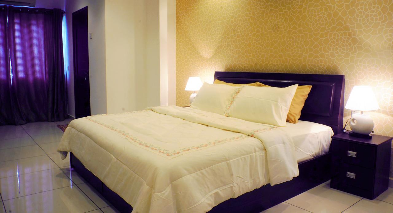 Gurney Luxe Inn George Town Buitenkant foto